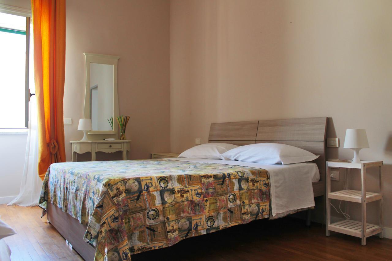 Vesuviane 'E Belle 'Mbriane B&B Наполи Екстериор снимка